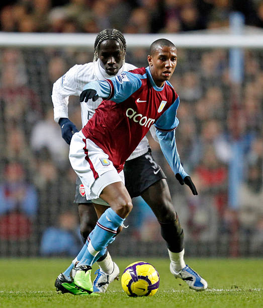 也承载着球 也承载着球