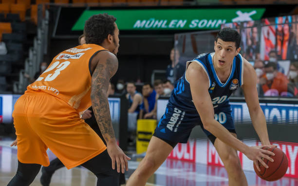 得国足深思 得国足深思